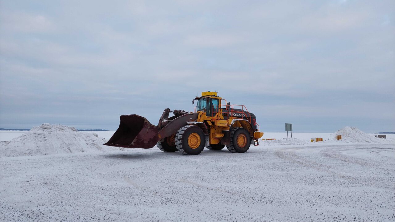 Kauko-ohjattava Volvo joka käytössä Kokkolassa